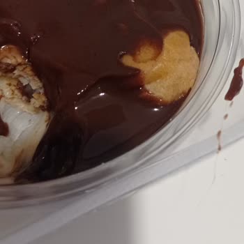 BİM Yiyeceğin İçinden Çıkan Yabancı Madde