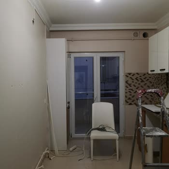 Polisan Karizmatik Krem Boya Renk Uyumunda Sorun