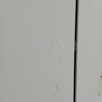 Belinza Banyo Dolabının Aynası Düşüp Parçalandı!