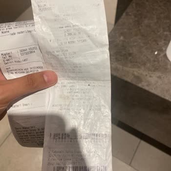 Converse 3 Ayda Yırtılan Ayakkabı