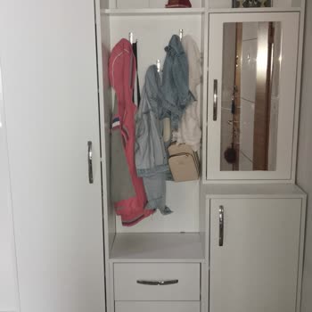 Taşpınar Alışveriş Merkezleri Taşpınar Vestiyer Dolap Kırık