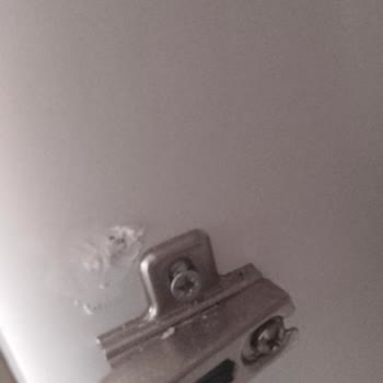 Taşpınar Alışveriş Merkezleri Taşpınar Vestiyer Dolap Kırık