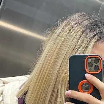 Başkent Kuaför Civciv Sarısı Yapılan Saçlarım...