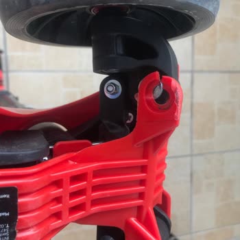 Voit Mini Scooter Kırıldı