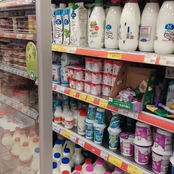 Migros Soğutucu Dolapların Kapakları Açık Ve Eksik