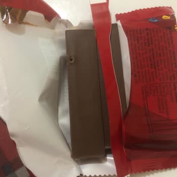 Ülker Çikolatada Delik Var