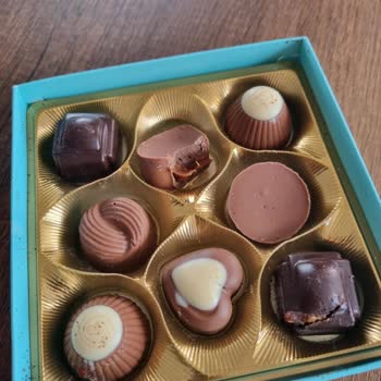 Bolçi Kurtlu Çikolata