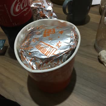 Popeyes'in Bayat Ve Eksik Ürün Gönderdi, Yemek Sepeti Destek Vermedi.