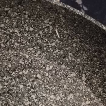 Sıfır Gelen Emsan Tava Kaplaması Kağıt Gibi Kalkmış