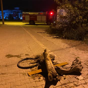 Bursa Büyükşehir Belediyesi Kanalizasyon Kapağı Yok Kaç Aydır