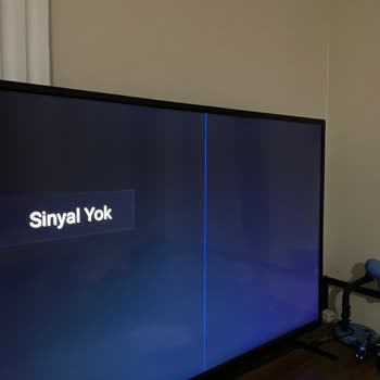 Nordmende Tv NM50351 4K HD 50'' Cihazım Yukarıdan Aşağıya Mavi Çizgi Hatası Mevcut
