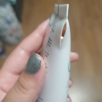 Gratis Kutusundan Patlak Çıkan Ziaja CC Krem!