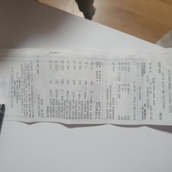 Gratis Kutusundan Patlak Çıkan Ziaja CC Krem!