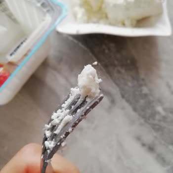 A101 Ahir Tam Yağlı Peynirin İçinden Kıl Topağı Çıktı