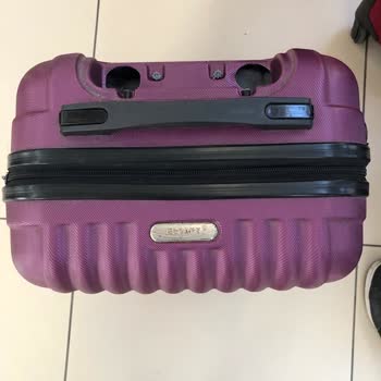 Pegasus Havayolu Firmasına Teslim Ettiğim Valizim Kırık Geldi.