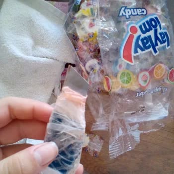 Şok Marketler Şok Tan Aldığımız Laylaylom Şekerden Çıkan Bıçak Nedir Ya