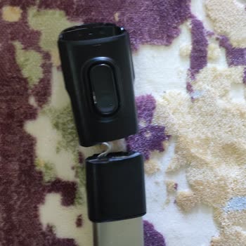 PHILIPS Ev Aletleri Philips Dikey Süpürge Ortadan Kırıldı