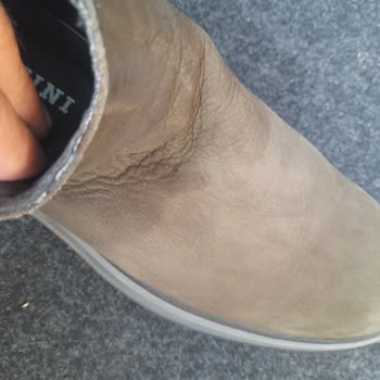 Deichmann Üründe Kabarma Ve Bozulma