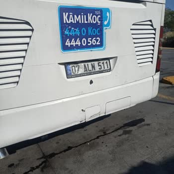 Kamil Koç Arızalı Araç Ve Mağdur Yolcular