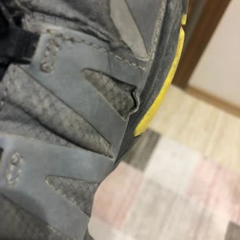 Salomon Ayakkabı Deformasyonu