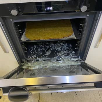 Simfer Ankastre Fırının Camının Patlaması!