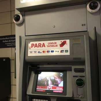 Ziraat ATM Parama El Koydu