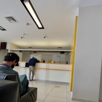 VakıfBank Vatan Caddesi Şubesinde 1 Gişe Çalışıyor