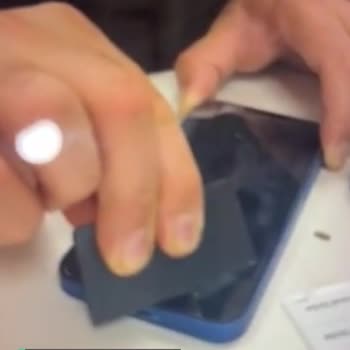 Amazon'dan Aldığım Spingen Cam Baloncuklu Kalıyor