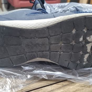 Skechers Dikiş Patlaması Ve Tabanda Aşırı Aşınma