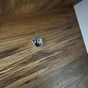 Vivense Gardırobum Parça Parça Dökülüyor