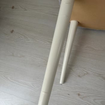 Kelebek Mobilya Kelebek Lidya Sandalyelerin Ayaklarında Boya Kabarmaları Ve Dökülmeler