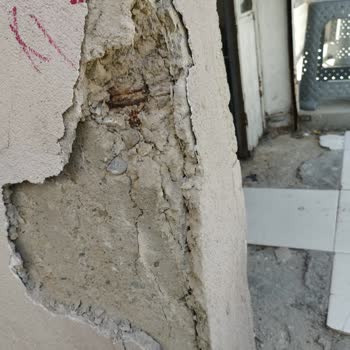 Gümüş İnşaat (İzmir) Kalitesiz İşçilik Dökülen Kolonlar