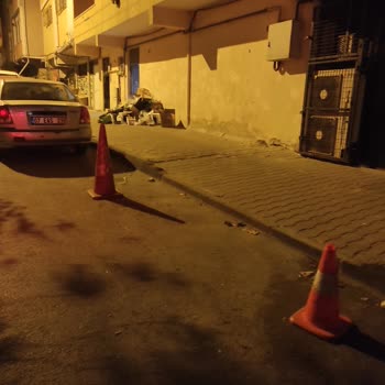 Küçükçekmece Belediyesi Yolda Ki Duba