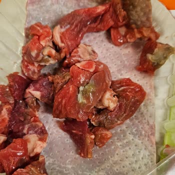 Migros Uzman Kasap Ette Koku Ve Renk
