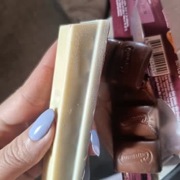 Ülker Her Açtığım Paket Bozuk Çikolata Skandalı