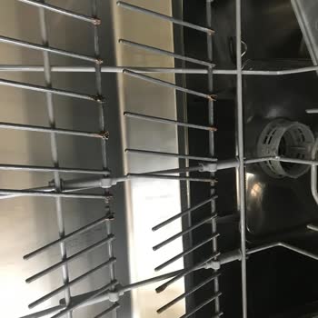 Arçelik 6381HT Bulaşık Makinesi Alt Ve Üst Sepet Paslanması