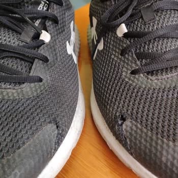 Boyner Mağazası Ayıplı Spor Ayakkabıyı İade Almıyor.