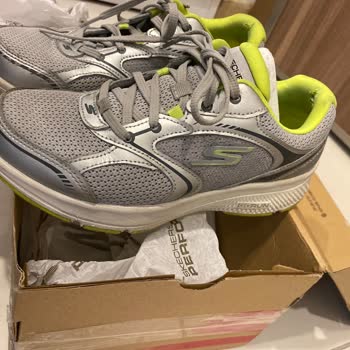 Skechers Mı Bir Daha Asla!