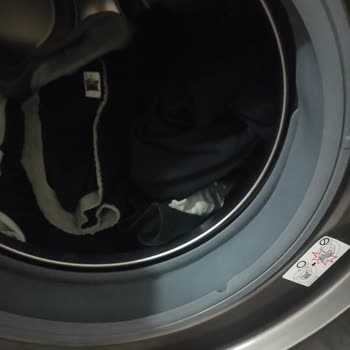 Samsung Çamaşır Makinesi Kapağından Su Kaçırıyor.