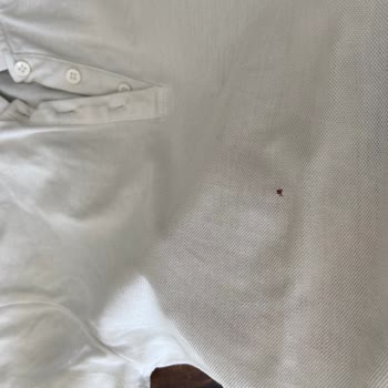 DeFacto Tişörtteki Kumaş Kalitesizliği