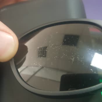 Rayban Gözlük Camı Kabarcık Oluştu