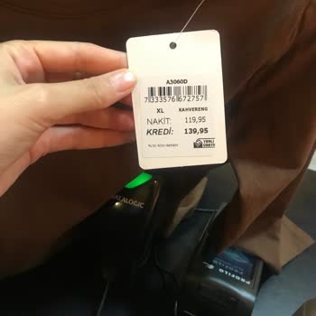 Açelya Trend Fiyat Artışı Ve Satış Sorunu Yaşanan Kıyafet Mağazası