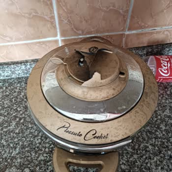 Taç Düdüklü Tencere Patladı