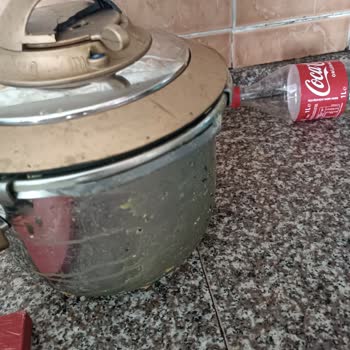 Taç Düdüklü Tencere Patladı