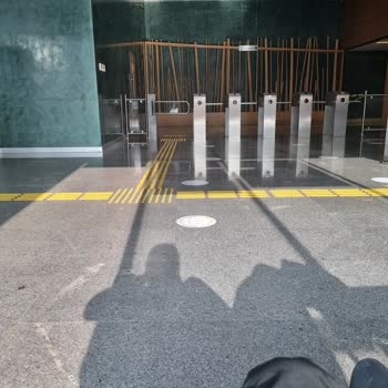 Gelecek Varlık Yönetim Kart Borç Lari