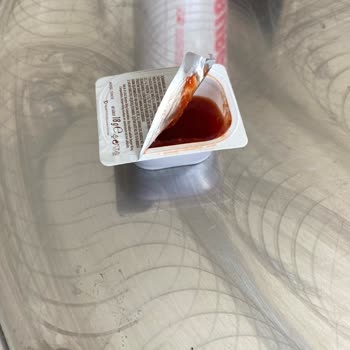 Burger King Gıda Olan Ürünün Paketinin Ağzı Açık Çıktı