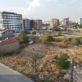 Konya Büyükşehir Belediyesi Mahalledeki Boş Alan Sıkıntısı