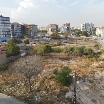 Konya Büyükşehir Belediyesi Mahalledeki Boş Alan Sıkıntısı
