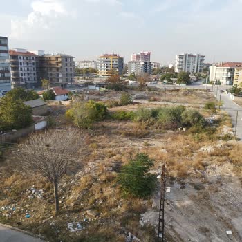 Konya Büyükşehir Belediyesi Mahalledeki Boş Alan Sıkıntısı