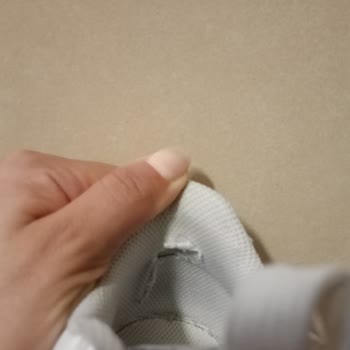 In Street Nike Ayakkabı İç Taban Astarı Yırtıldı